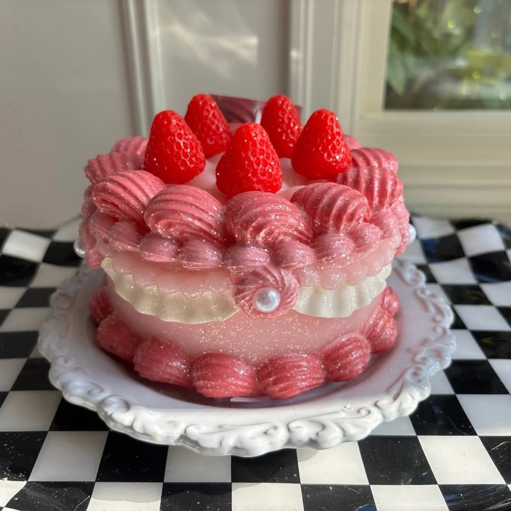 Rare hard to find Rachel Zoe cPink Strawberry Decorative Cake candle